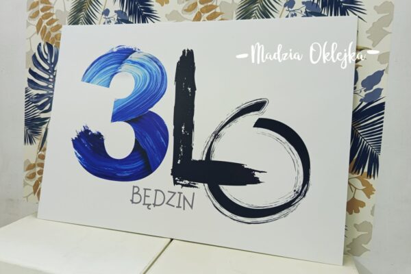 Szyldy z logo, III LO im. C. K. Norwida, Będzin